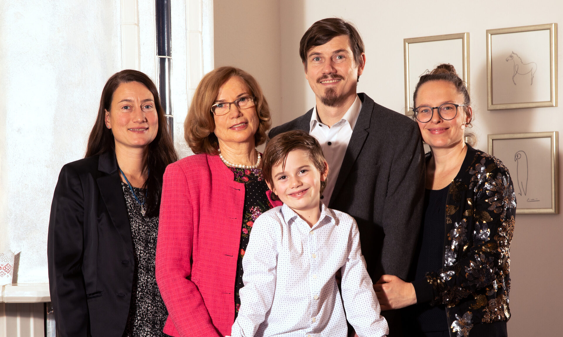 Familienfoto der Gastgeber Familie Schampel im Hotel Quellenhof in Bad Birnbach.